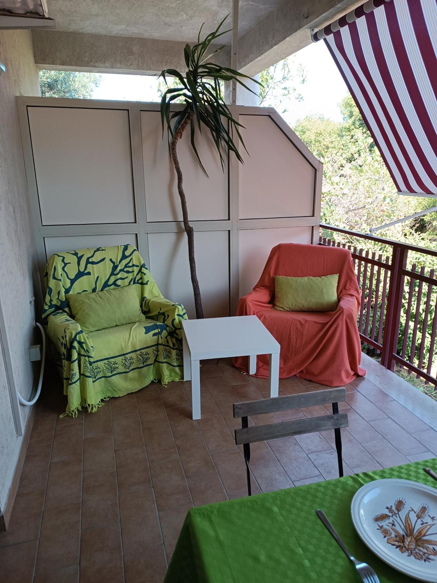 Il Giardino Apartment Мондело Екстериор снимка