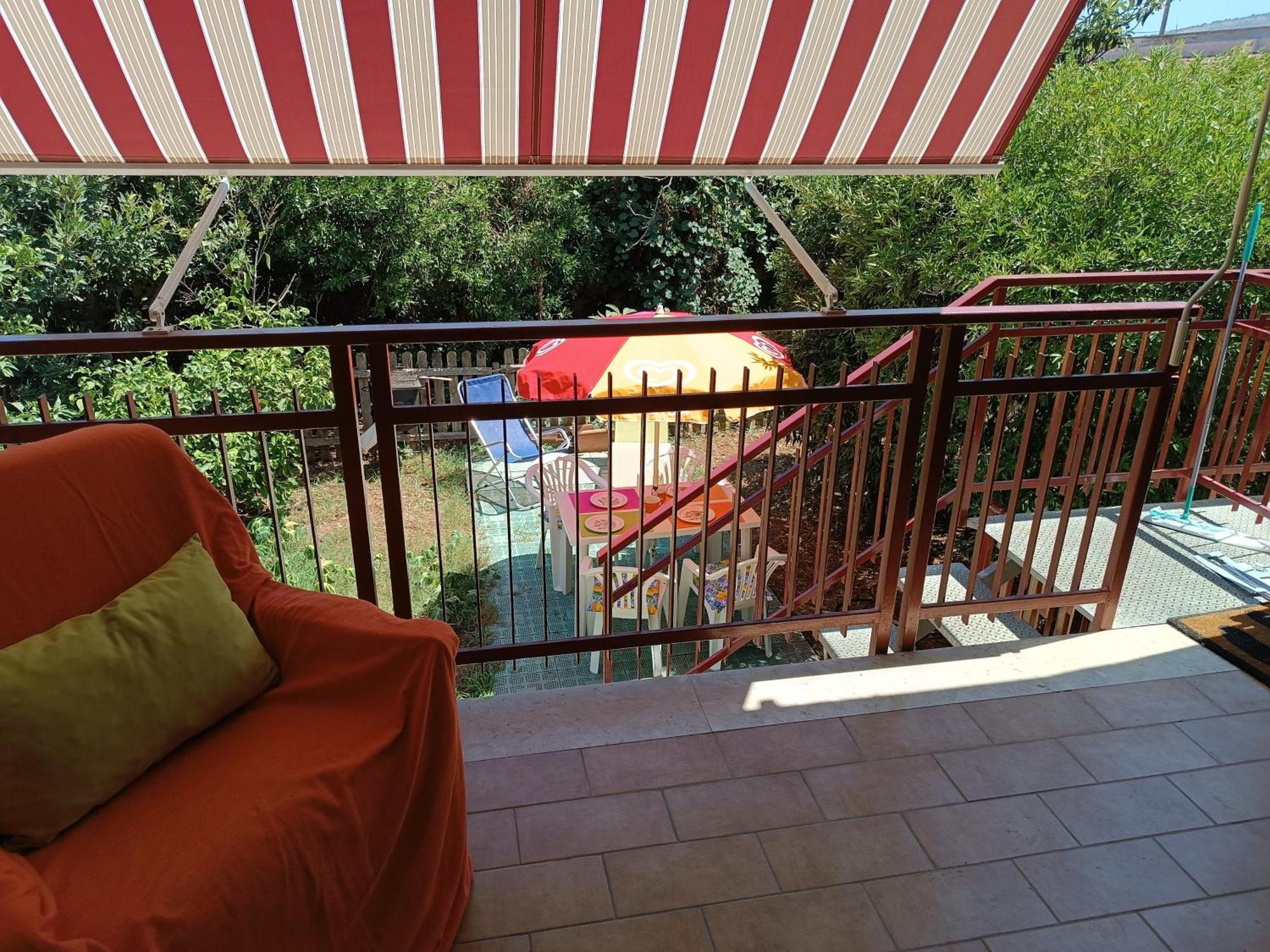 Il Giardino Apartment Мондело Екстериор снимка