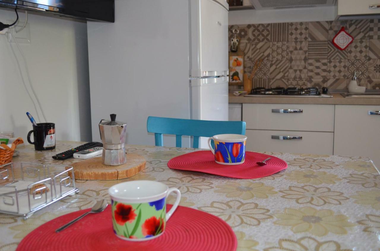 Il Giardino Apartment Мондело Екстериор снимка